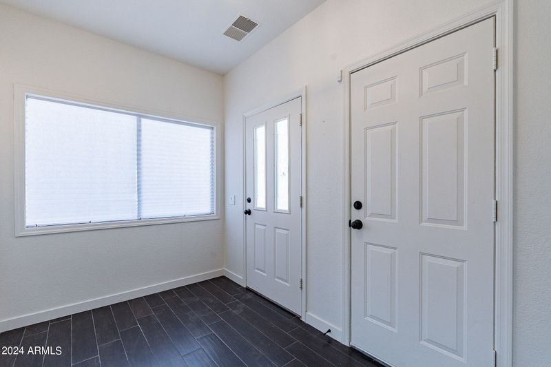 6838 W State Ave, Glendale, AZ 85303