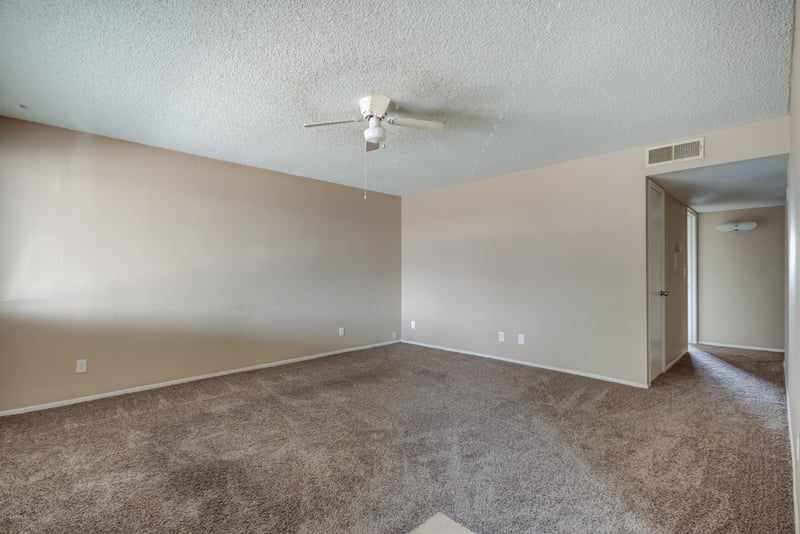 6839 N 81st Ln, Glendale, AZ 85303