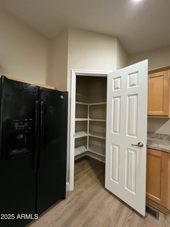 6839 W Taylor St #209, Phoenix, AZ 85043