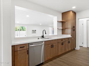 684 Carla Vista Dr, Chandler, AZ 85225