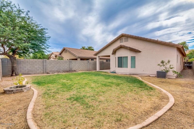 684 E Christopher St, San Tan Valley, AZ 85140