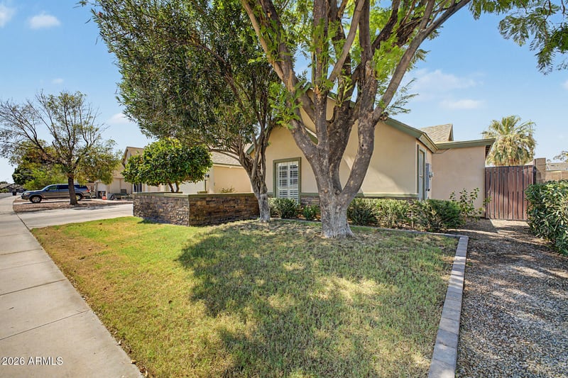 684 E Estrella Dr, Chandler, AZ 85225
