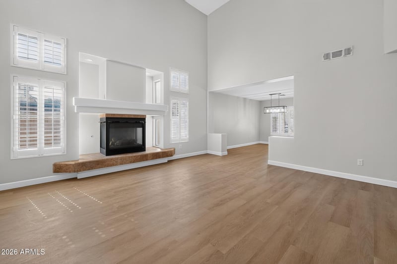 684 Mayfield Dr, San Tan Valley, AZ 85143