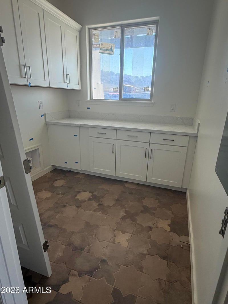 684 N Moon Rd, Apache Junction, AZ 85119