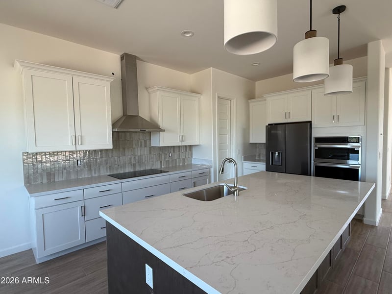 684 N Moon Rd, Apache Junction, AZ 85119