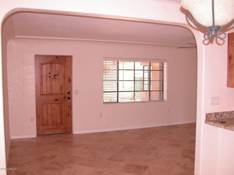 6841 N 15th St, Phoenix, AZ 85014