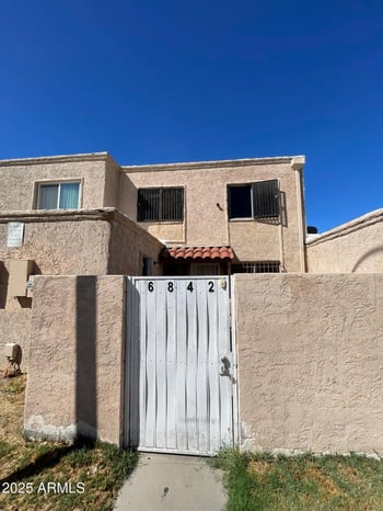 6842 Devonshire Ave, Phoenix, AZ 85033