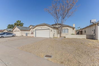 6842 State Ave, Glendale, AZ 85303
