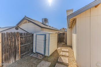 6842 State Ave, Glendale, AZ 85303