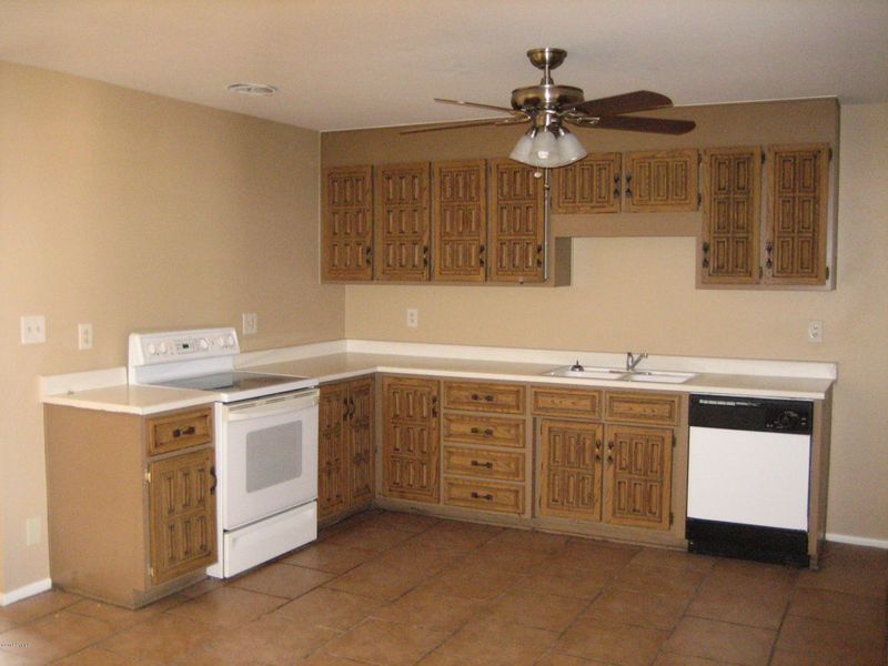 6843 W Windsor Ave, Phoenix, AZ 85035