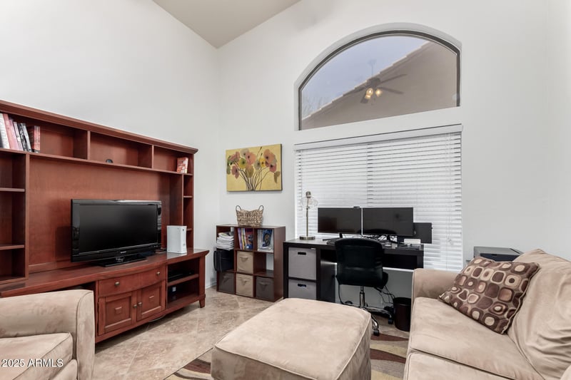 6844 Pearl St, Mesa, AZ 85207
