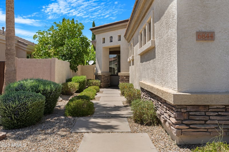 6844 Pinehurst Dr, Gilbert, AZ 85298