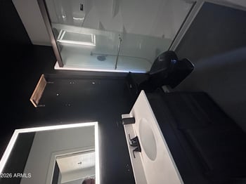 6845 Osborn Rd #F, Scottsdale, AZ 85251