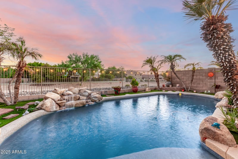 6847 El Cortez Pl, Peoria, AZ 85383
