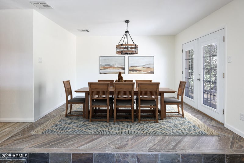 6847 Willow Dr, Tempe, AZ 85283