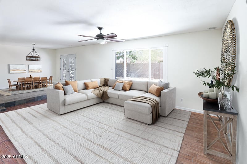 6847 Willow Dr, Tempe, AZ 85283