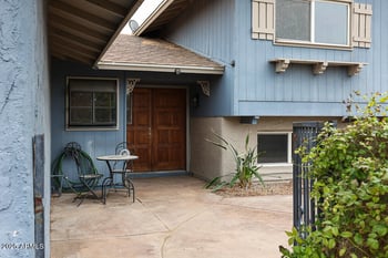6847 Willow Dr, Tempe, AZ 85283