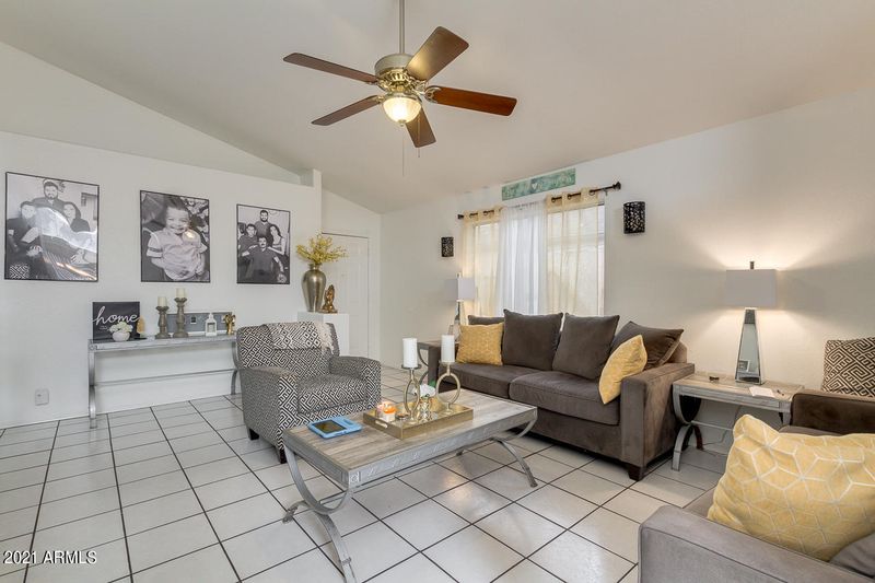 6849 W State Ave, Glendale, AZ 85303