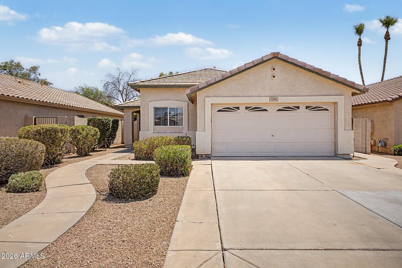 685 E Cantebria Dr, Gilbert, AZ 85296