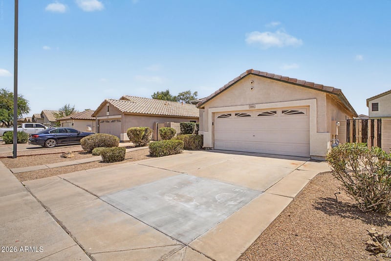 685 E Cantebria Dr, Gilbert, AZ 85296
