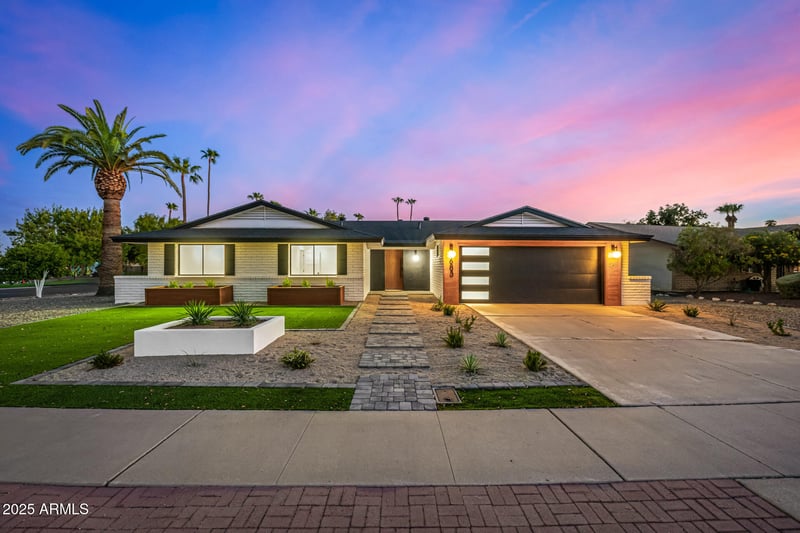 685 Palm St, Litchfield Park, AZ 85340