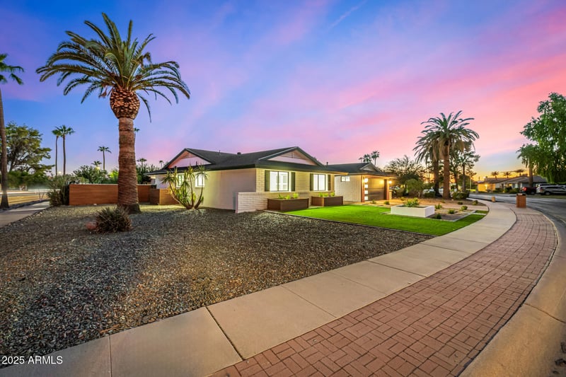 685 Palm St, Litchfield Park, AZ 85340