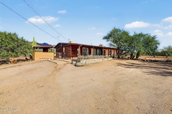 685 S Holmes Rd, Apache Junction, AZ 85119