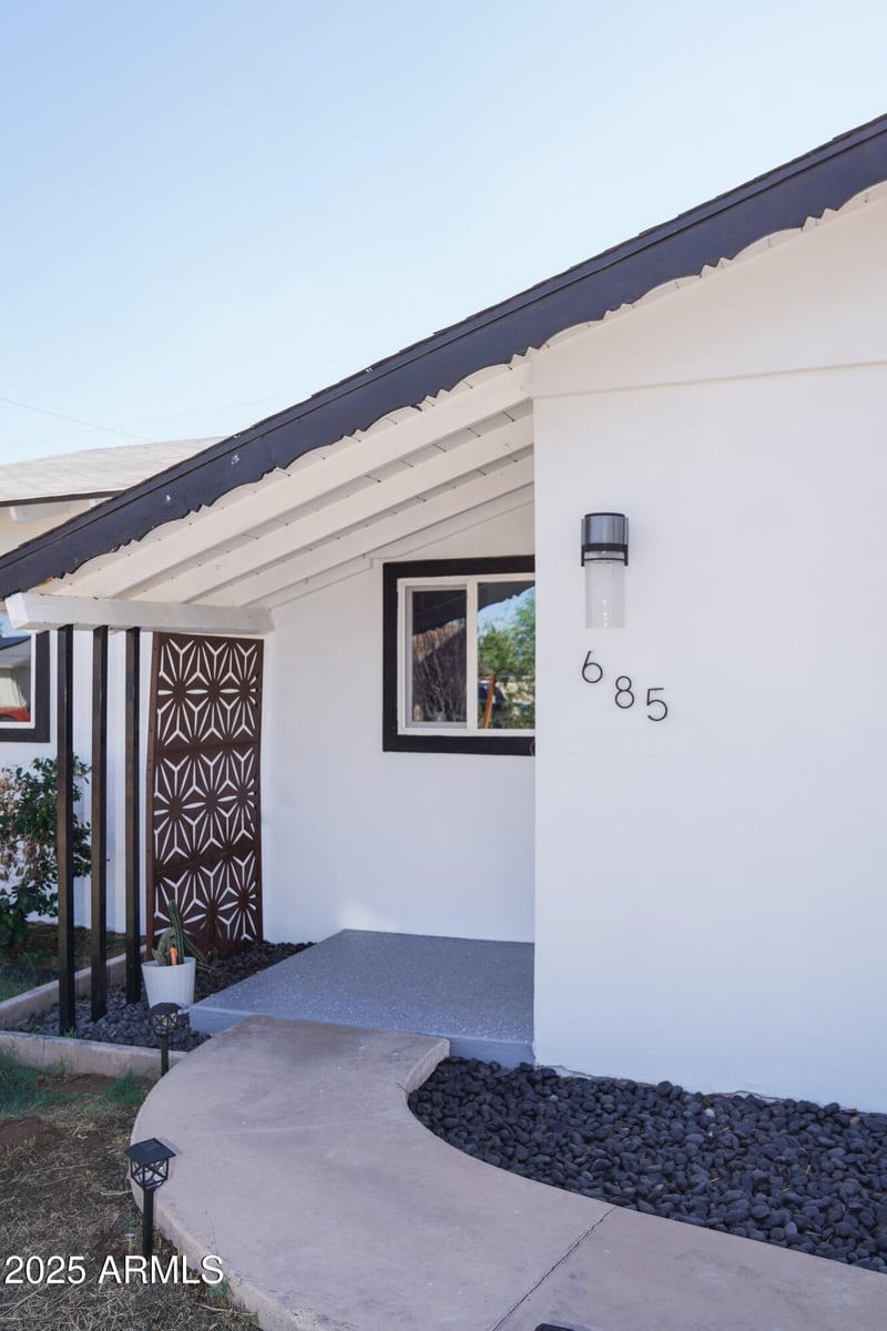 685 Shannon St, Chandler, AZ 85225