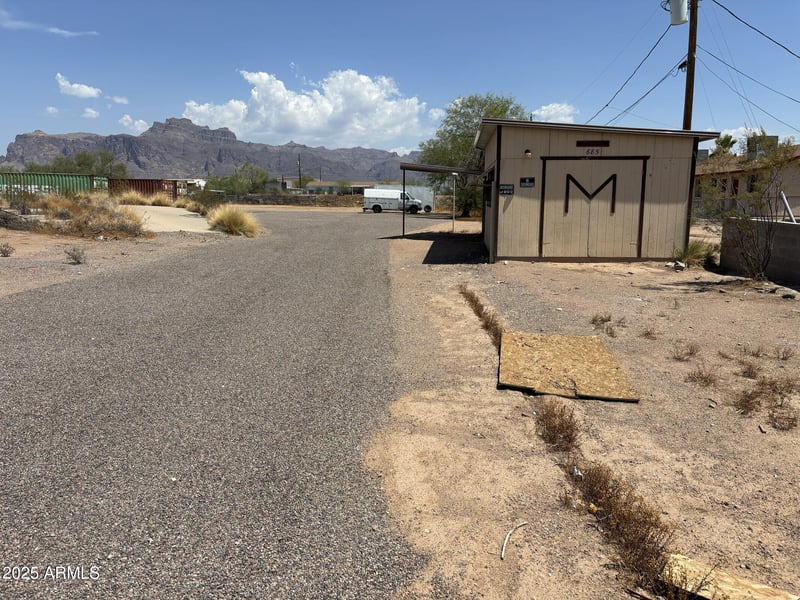 685 Tomahawk Rd #-, Apache Junction, AZ 85119