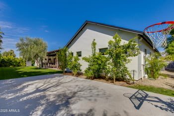 6850 2nd St, Phoenix, AZ 85012