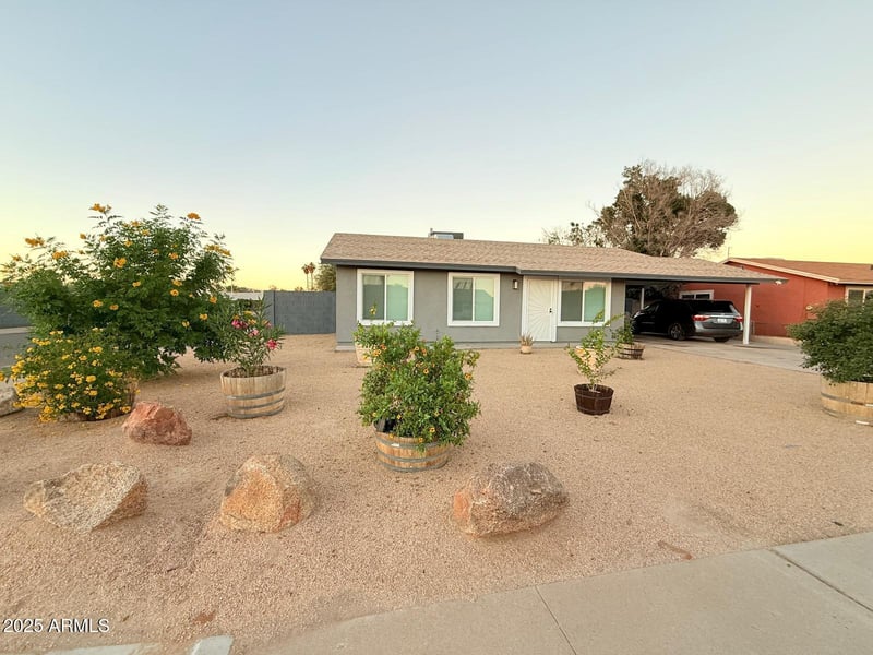 6852 Garfield St, Phoenix, AZ 85043