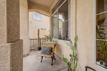 6854 Potter Dr, Glendale, AZ 85308