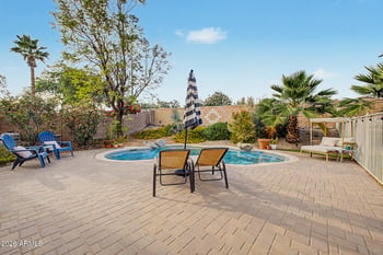6854 Potter Dr, Glendale, AZ 85308