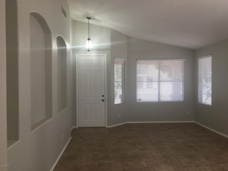 6855 W Potter Dr, Glendale, AZ 85308