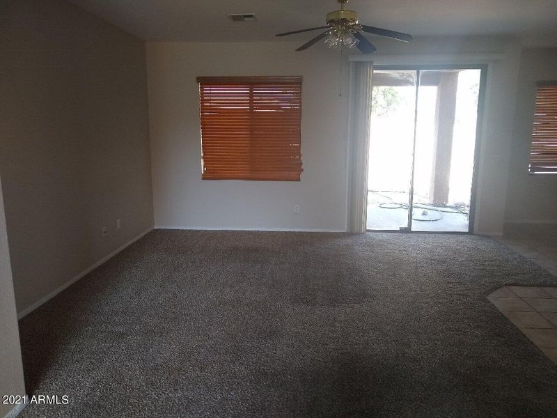 6856 N 72nd Dr, Glendale, AZ 85303