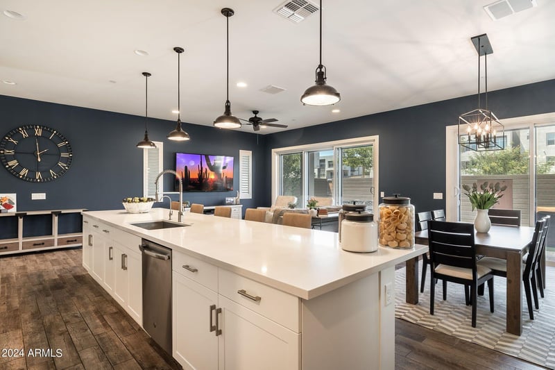 6858 Orion Dr, Scottsdale, AZ 85257
