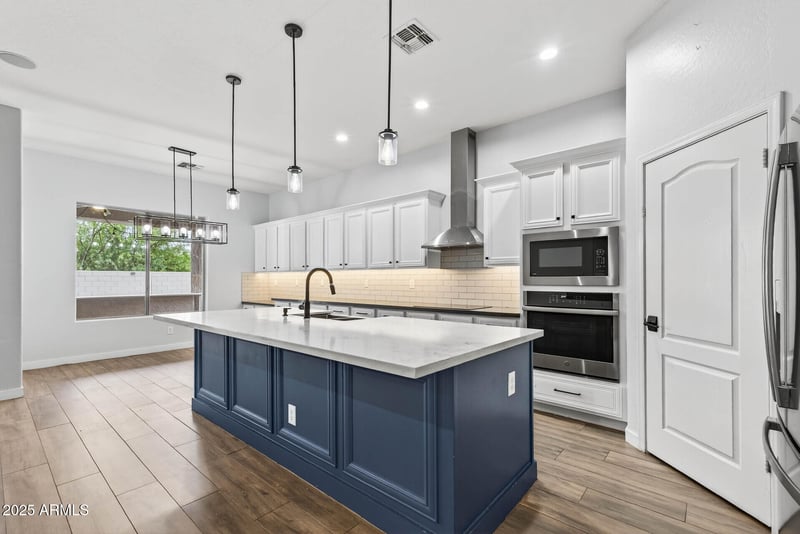 6858 Peak View Rd, Peoria, AZ 85383