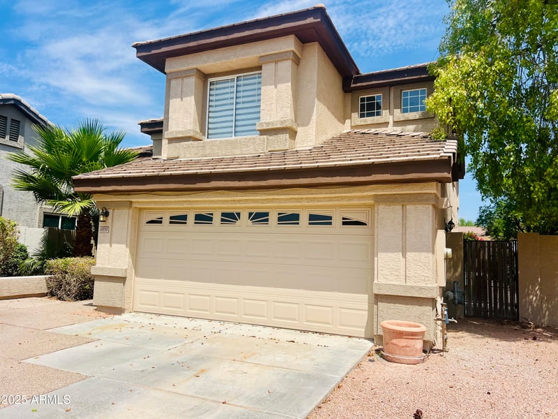 6858 Potter Dr, Glendale, AZ 85308