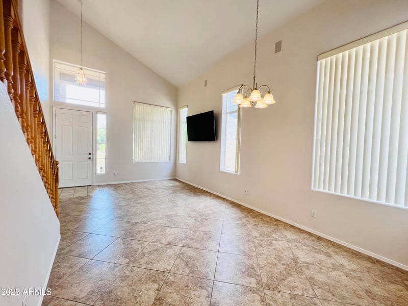 6858 Potter Dr, Glendale, AZ 85308