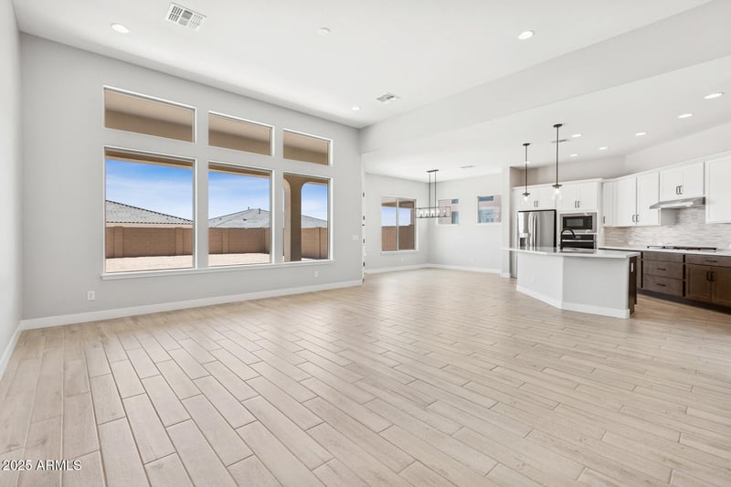 6859 190th Dr, Waddell, AZ 85355