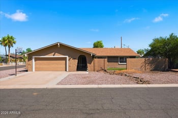686 W 22nd Ave, Apache Junction, AZ 85120