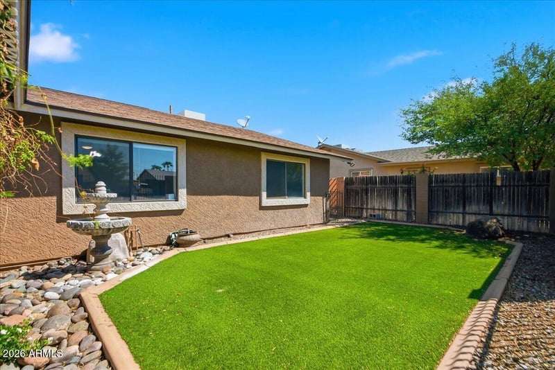 686 W 22nd Ave, Apache Junction, AZ 85120