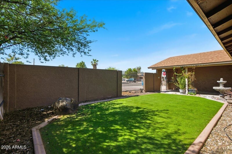 686 W 22nd Ave, Apache Junction, AZ 85120