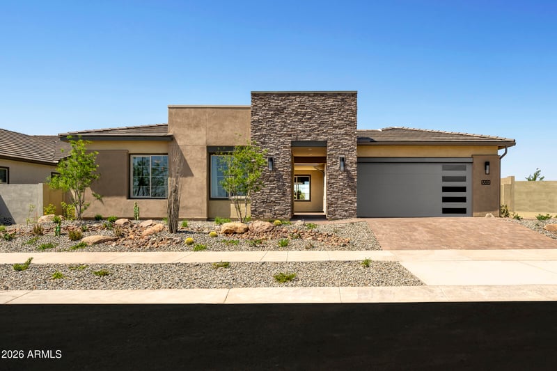 686 Treasure Trl, Apache Junction, AZ 85120
