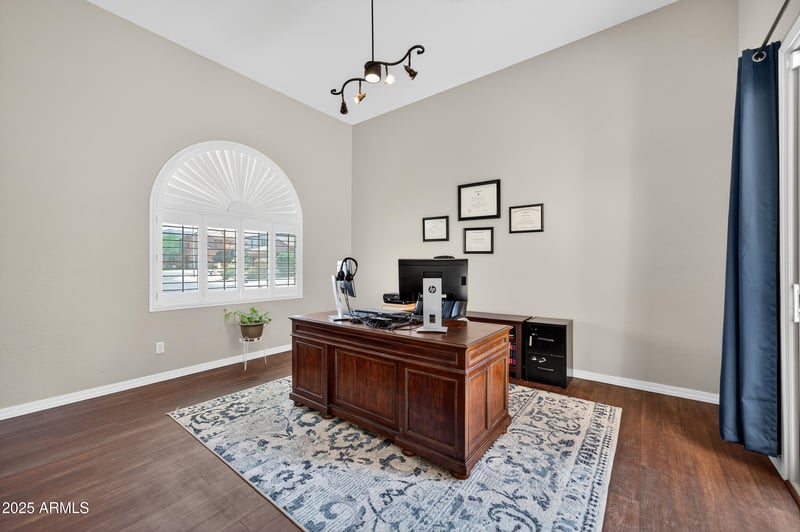 6860 Crystal Way, Chandler, AZ 85249