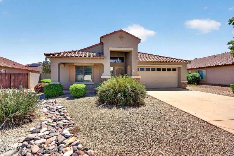 687 E Palomino Way, San Tan Valley, AZ 85143