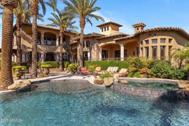 6876 S Star Dr, Gilbert, AZ 85298