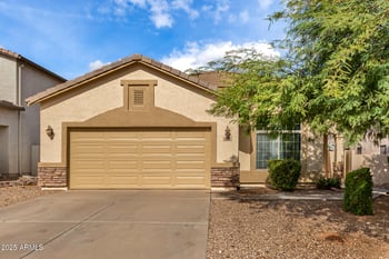 688 Green Tree Dr, San Tan Valley, AZ 85143