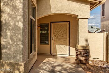 688 Green Tree Dr, San Tan Valley, AZ 85143