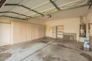 6881 Pontiac Dr, Glendale, AZ 85308